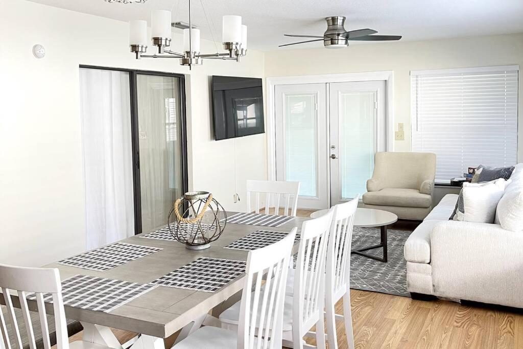 Delightful 3 Bdrm Home, Mins To Clearwater Beach Exterior foto